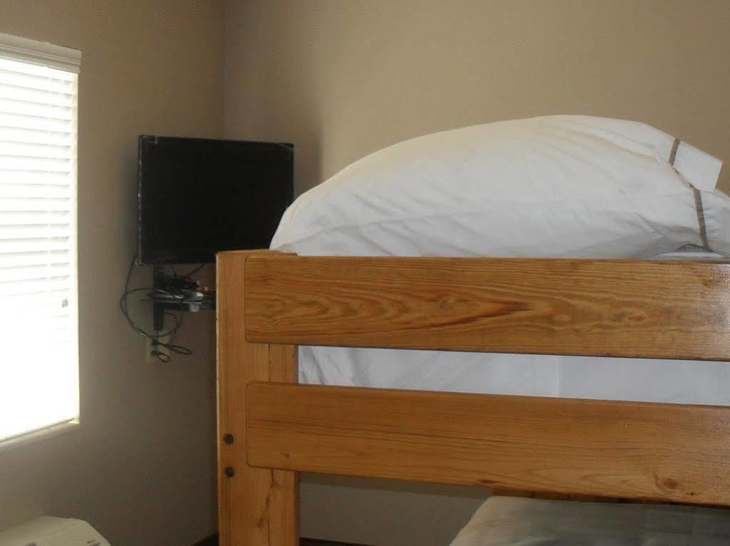 Bell'S Extended Stay And Suites Saint Robert Eksteriør bilde